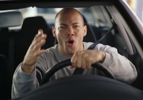 رانندگی تهاجمی و خشن چیست؟